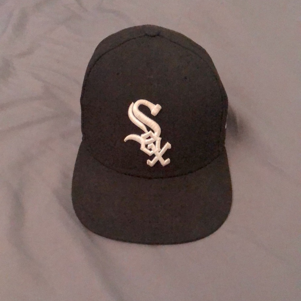 Black White Sox Hat